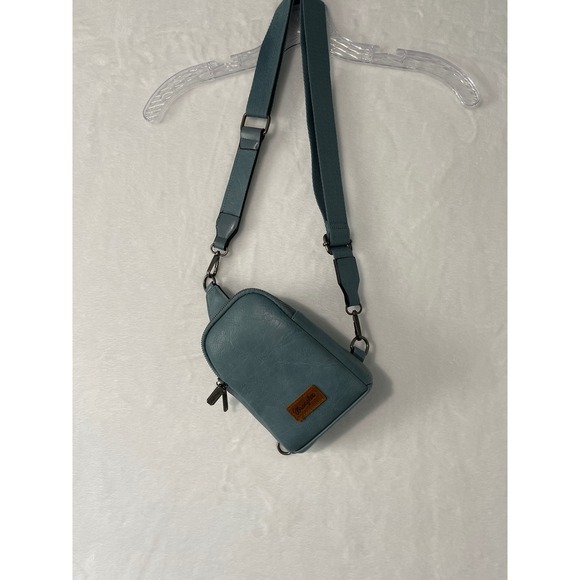 Wrangler Slate Blue Vegan Leather Sling Crossbody Bag Adjustable Strap Gunmetal - Picture 2 of 7